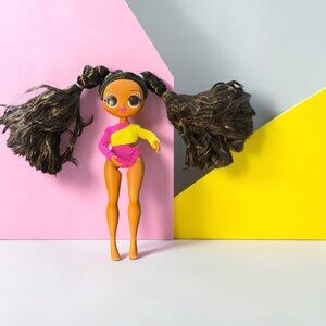 LOL Surprise OMG Vault Queen Doll Gymnastics MGA 2019 Incomplete